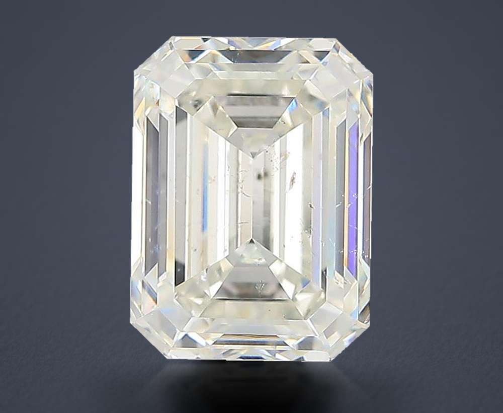 2.32 Carat Emerald Natural Diamond