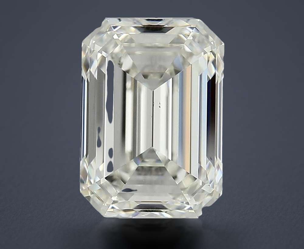 3.01 Carat Emerald Natural Diamond
