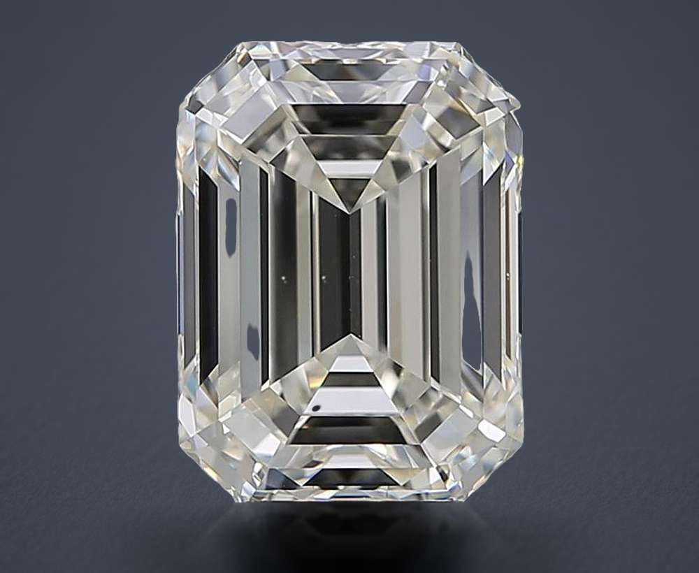 5.01 Carat Emerald Natural Diamond