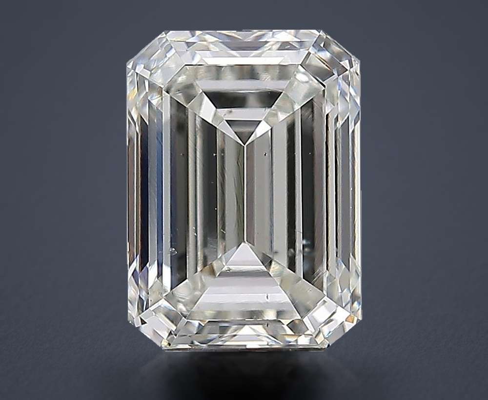 3.50 Carat Emerald Natural Diamond