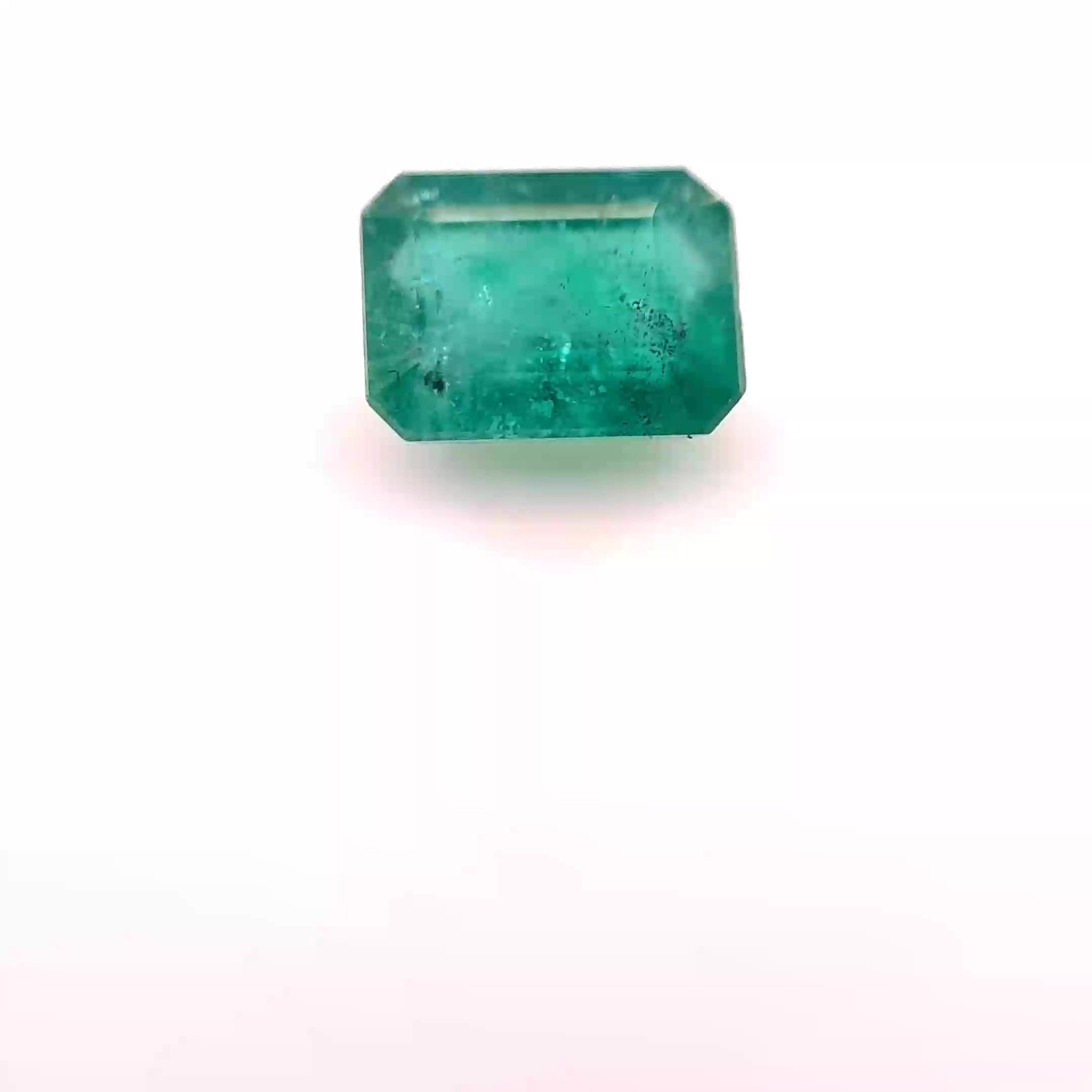 0.99 Carat Green Emerald-Cut Emerald