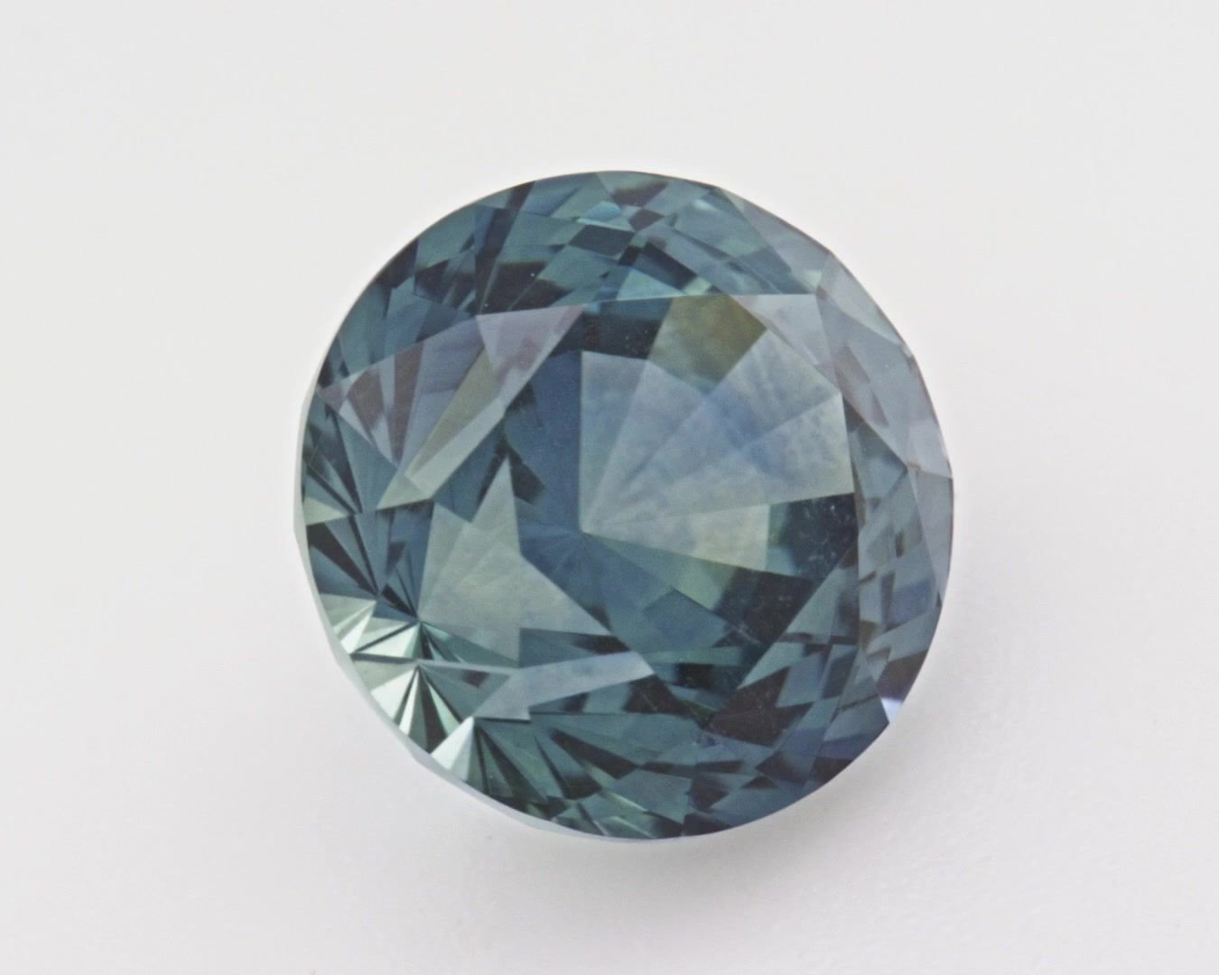 2.83 Carat Teal Round Sapphire