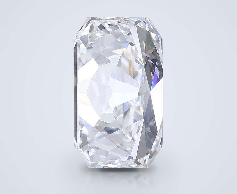 0.84 Carat Radiant Lab Diamond