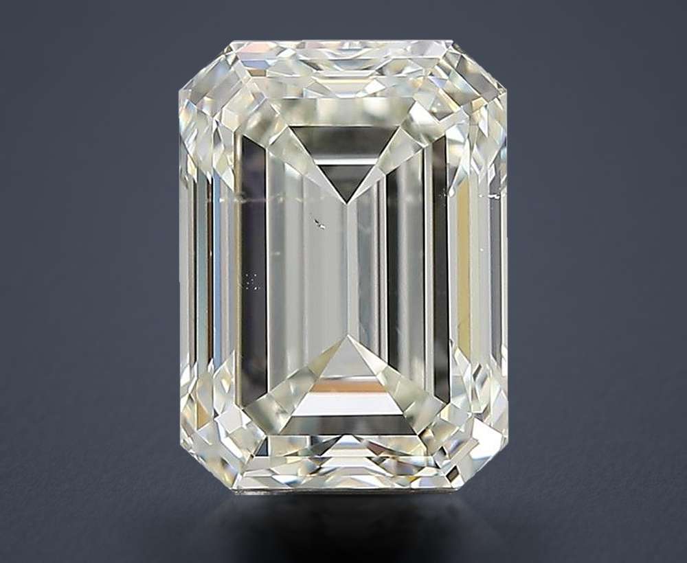 3.01 Carat Emerald Natural Diamond