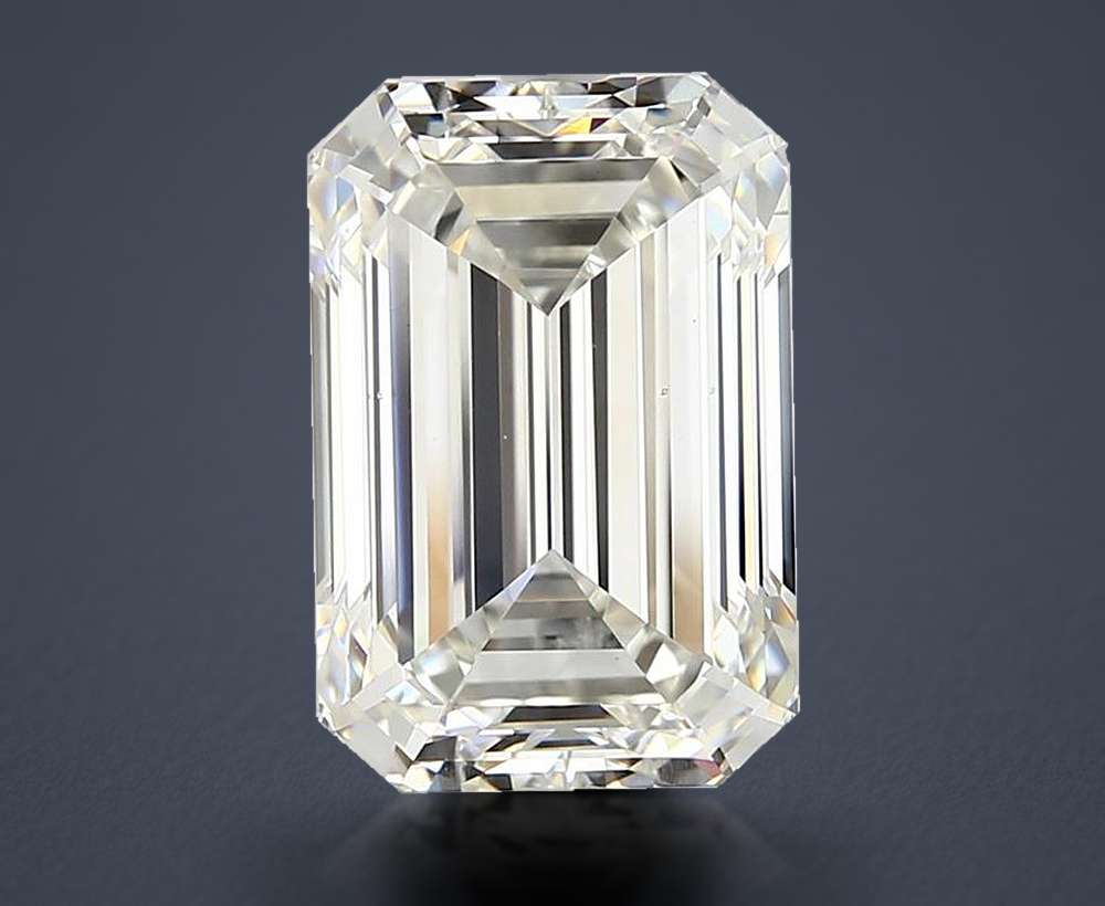 5.01 Carat Emerald Natural Diamond