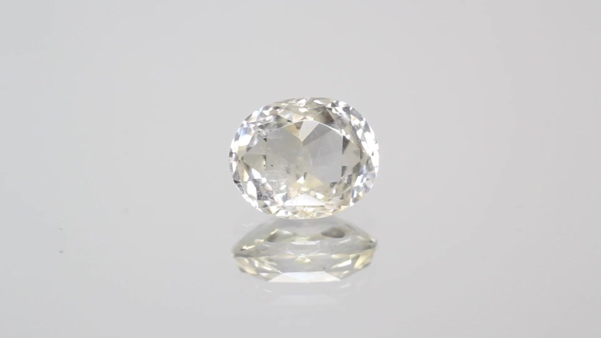 2.52 Carat Light Yellow Oval Sapphire