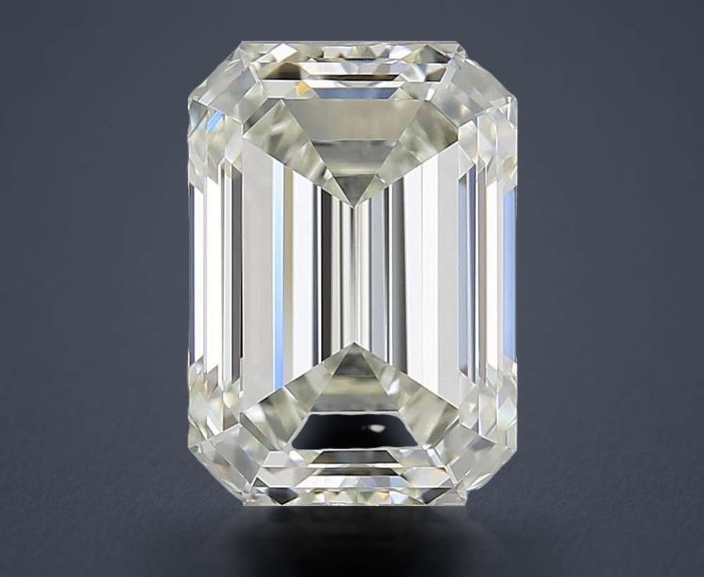 2.35 Carat Emerald Natural Diamond