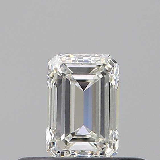 0.31 Carat Emerald Natural Diamond