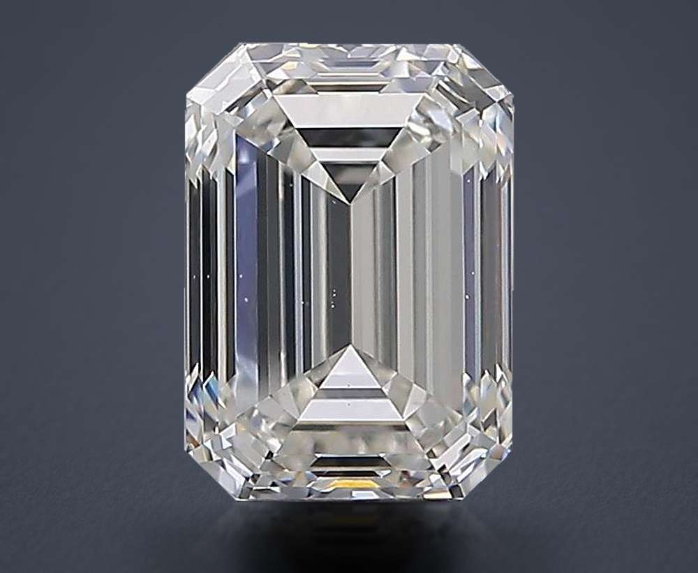 2.70 Carat Emerald Natural Diamond