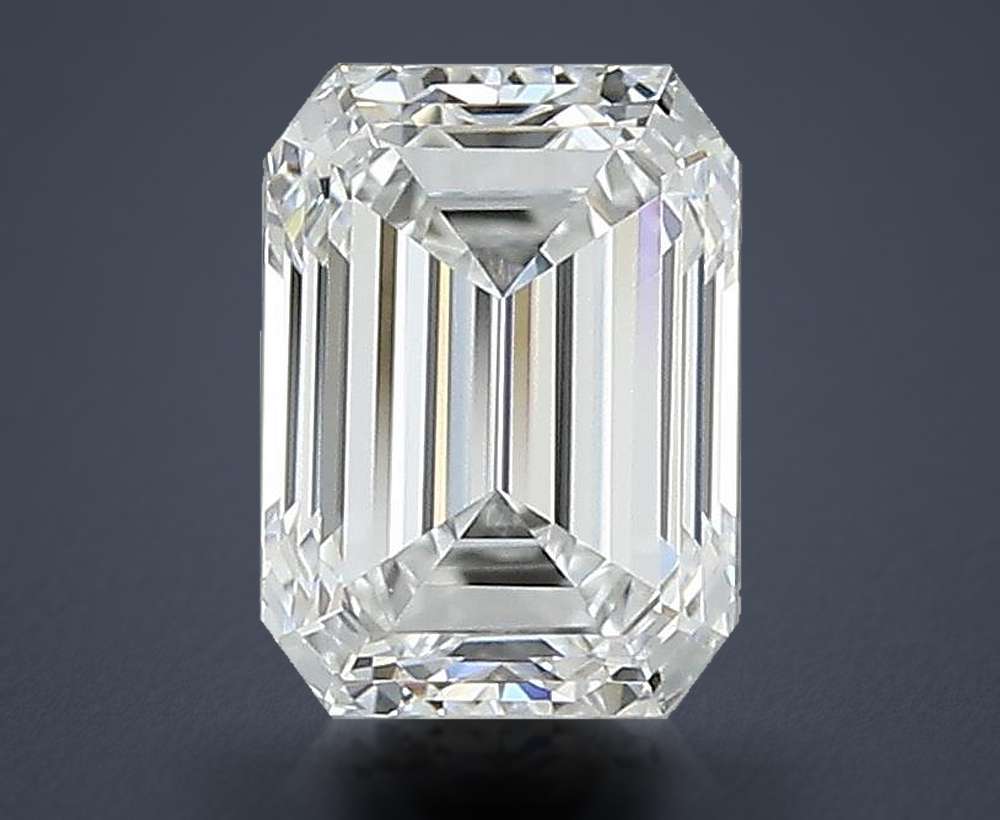 0.90 Carat Emerald Natural Diamond