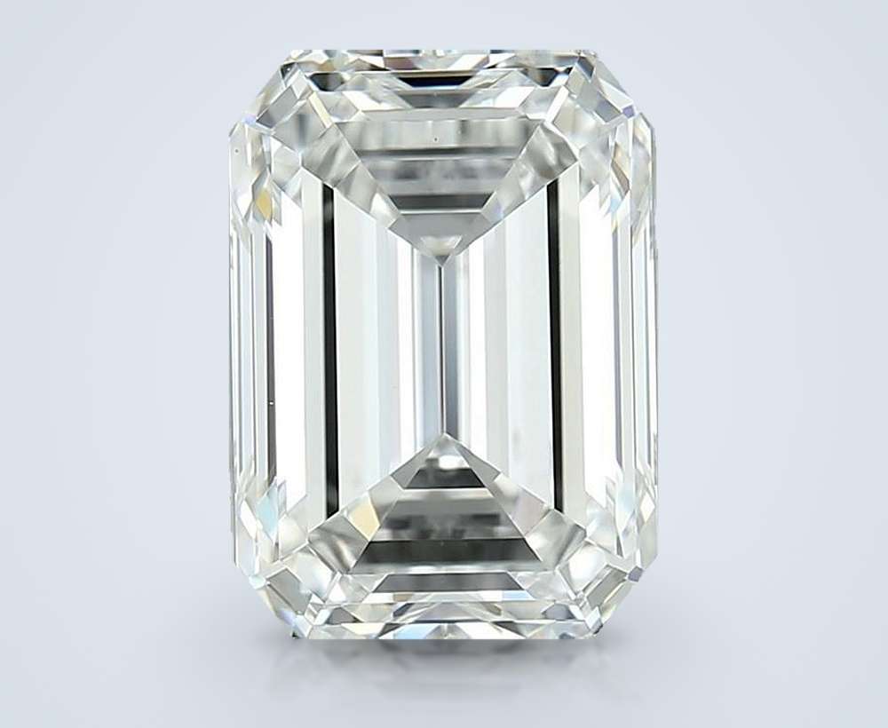 3.72 Carat Emerald Natural Diamond