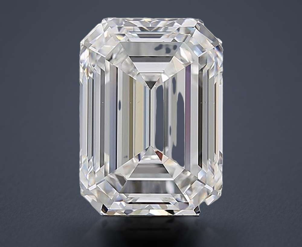 4.55 Carat Emerald Natural Diamond