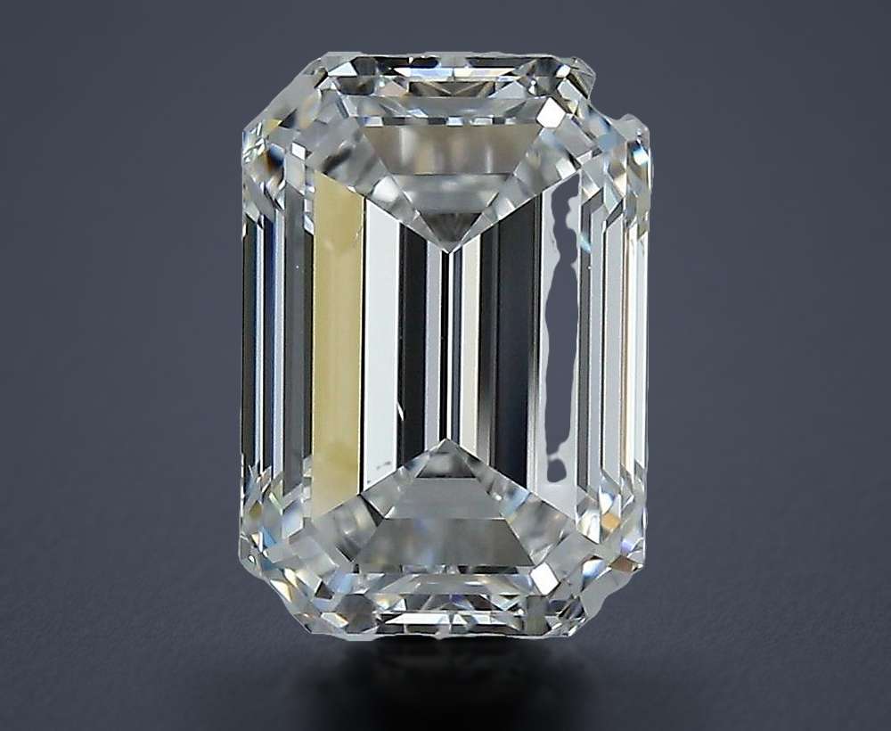 2.60 Carat Emerald Natural Diamond