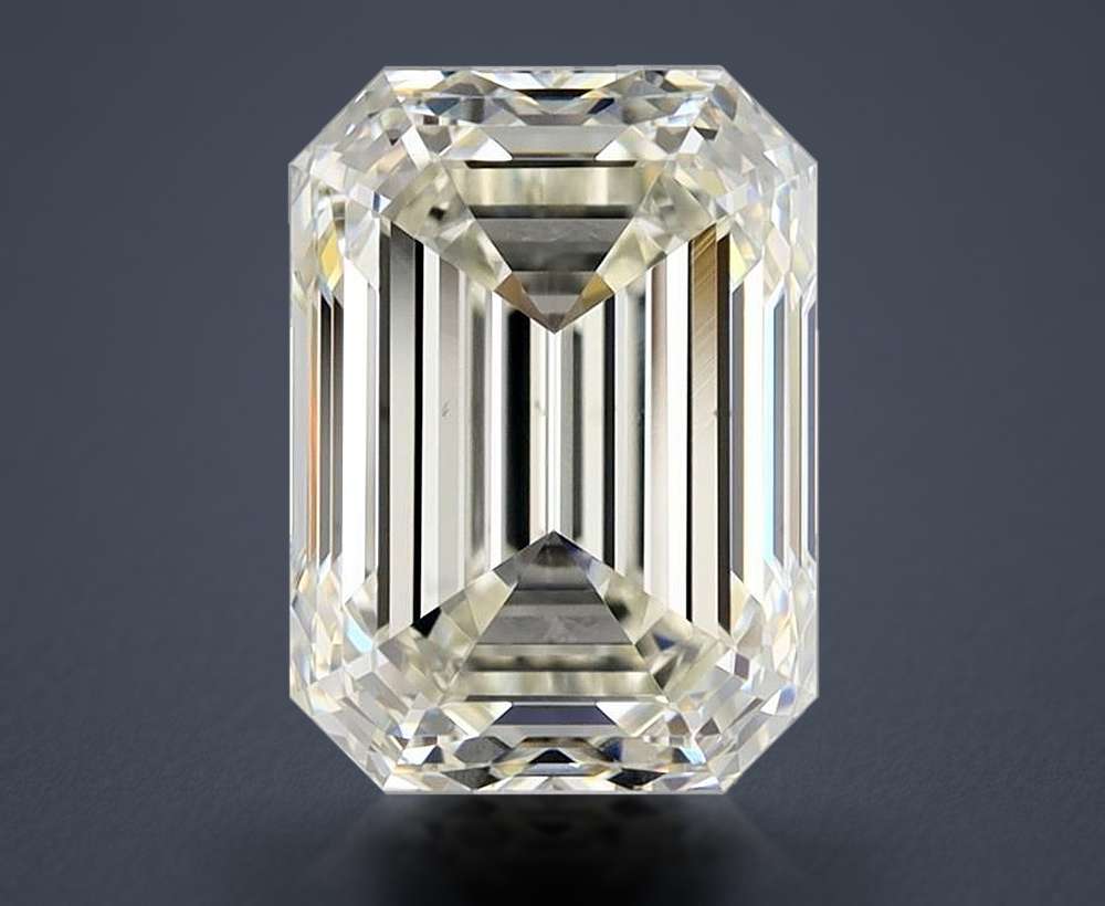 2.01 Carat Emerald Natural Diamond