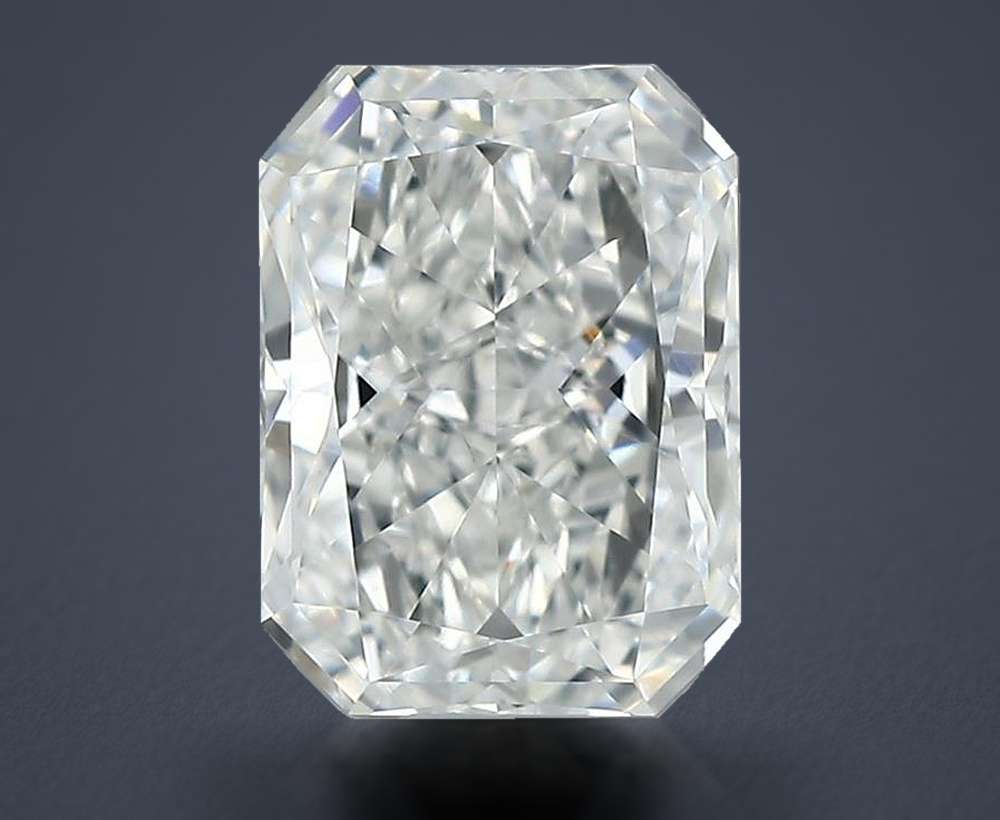 0.60 Carat Radiant Natural Diamond