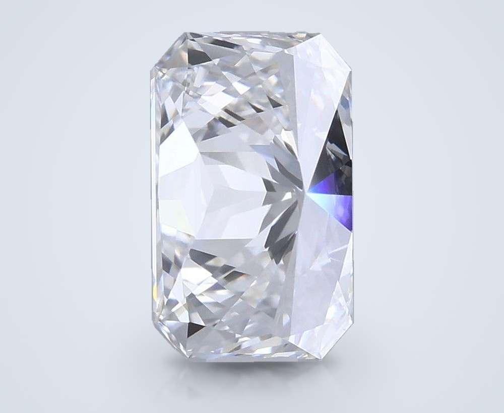 0.83 Carat Radiant Lab Diamond