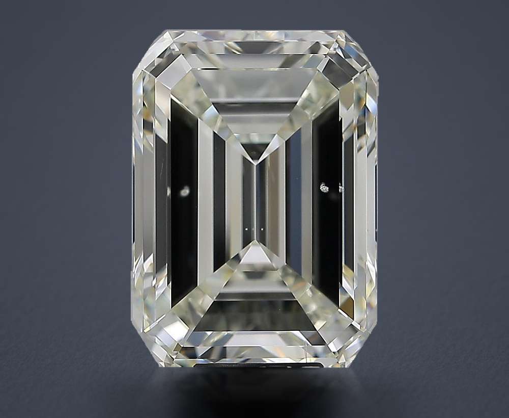 10.04 Carat Emerald Natural Diamond