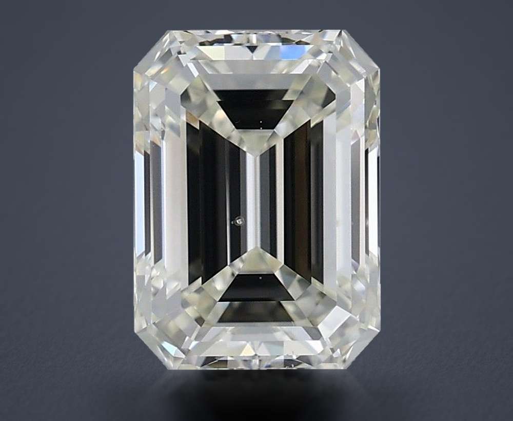 2.00 Carat Emerald Natural Diamond