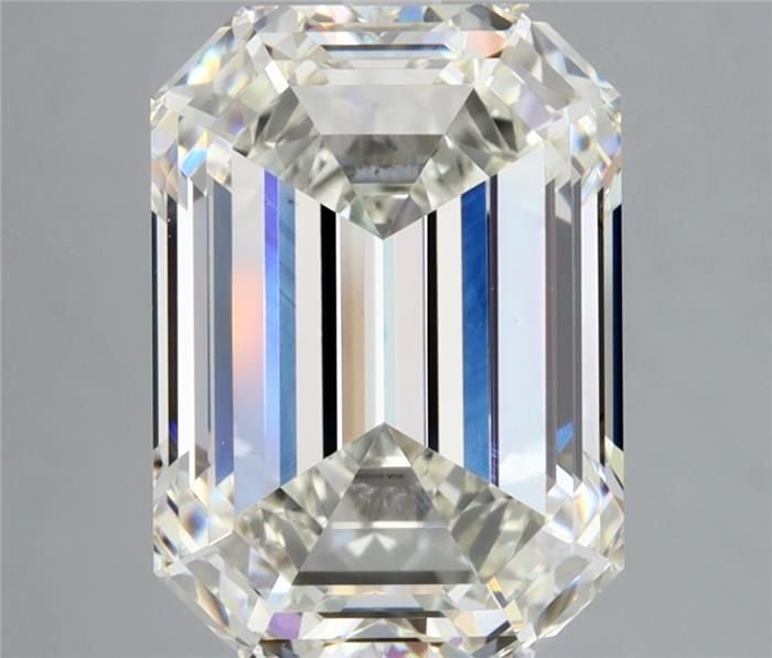 5.02 Carat Emerald Natural Diamond