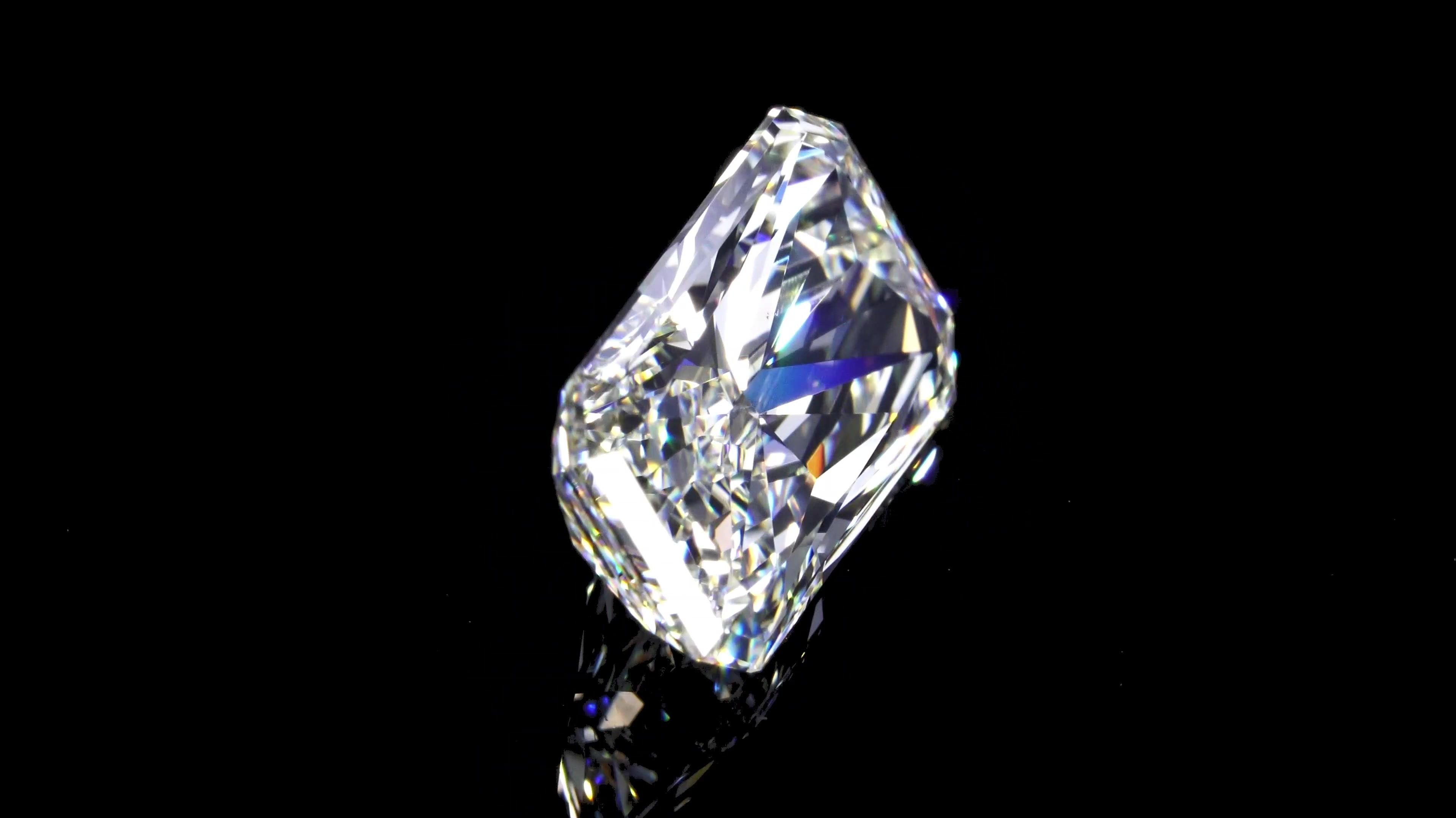5.07ct K SI1 Rare Carat Ideal Cut Radiant Diamond