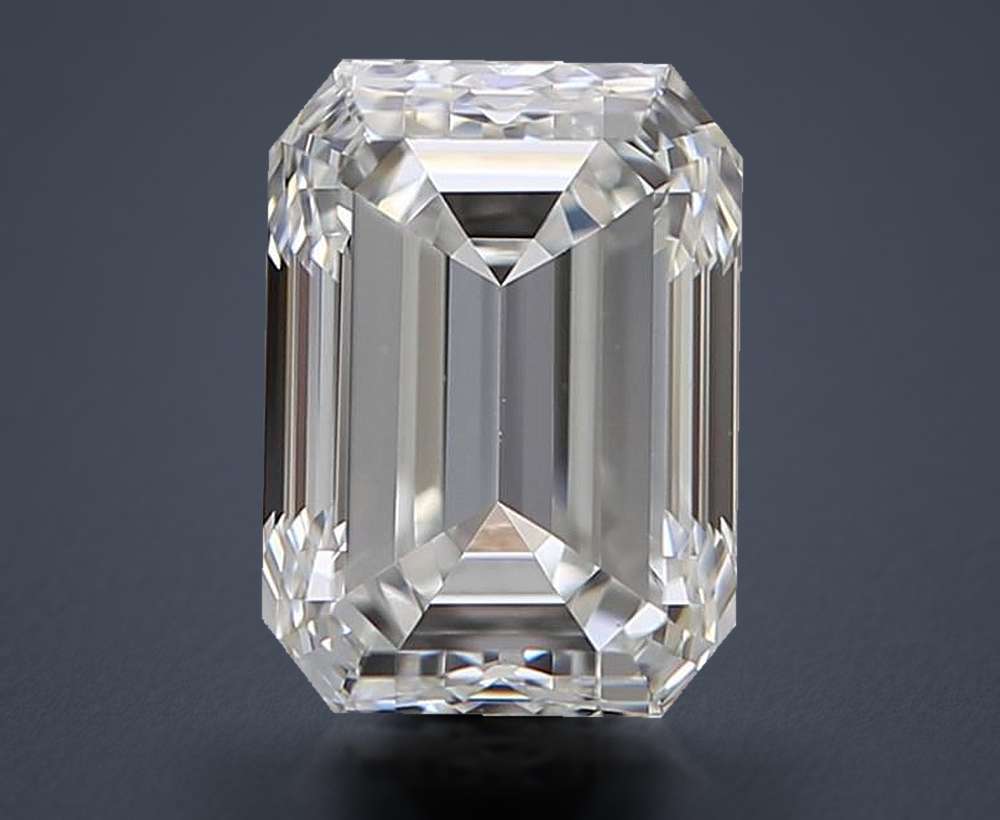 0.90 Carat Emerald Natural Diamond
