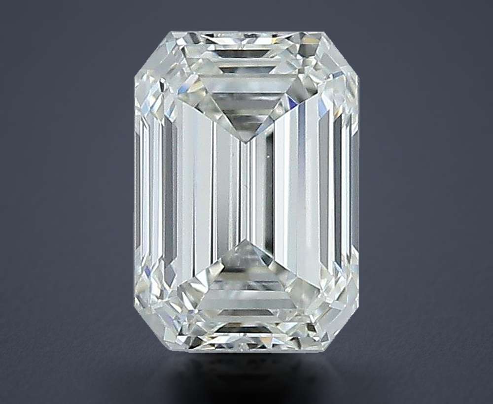 0.41 Carat Emerald Natural Diamond