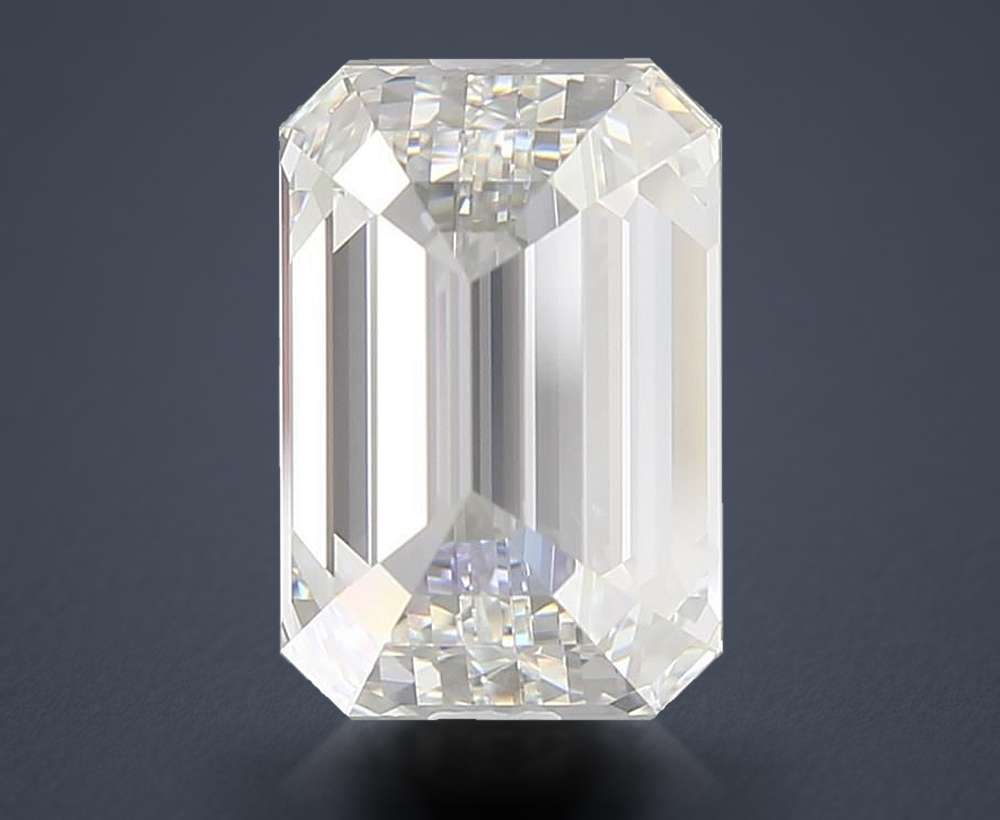 3.02 Carat Emerald Natural Diamond
