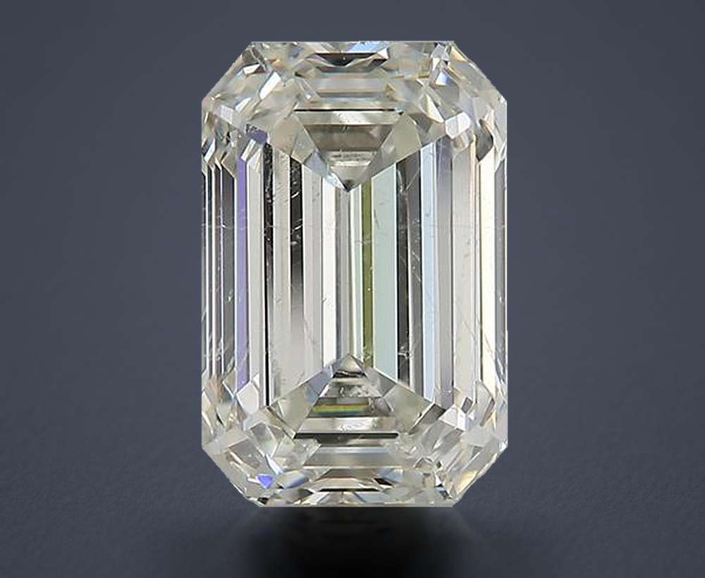 3.01 Carat Emerald Natural Diamond