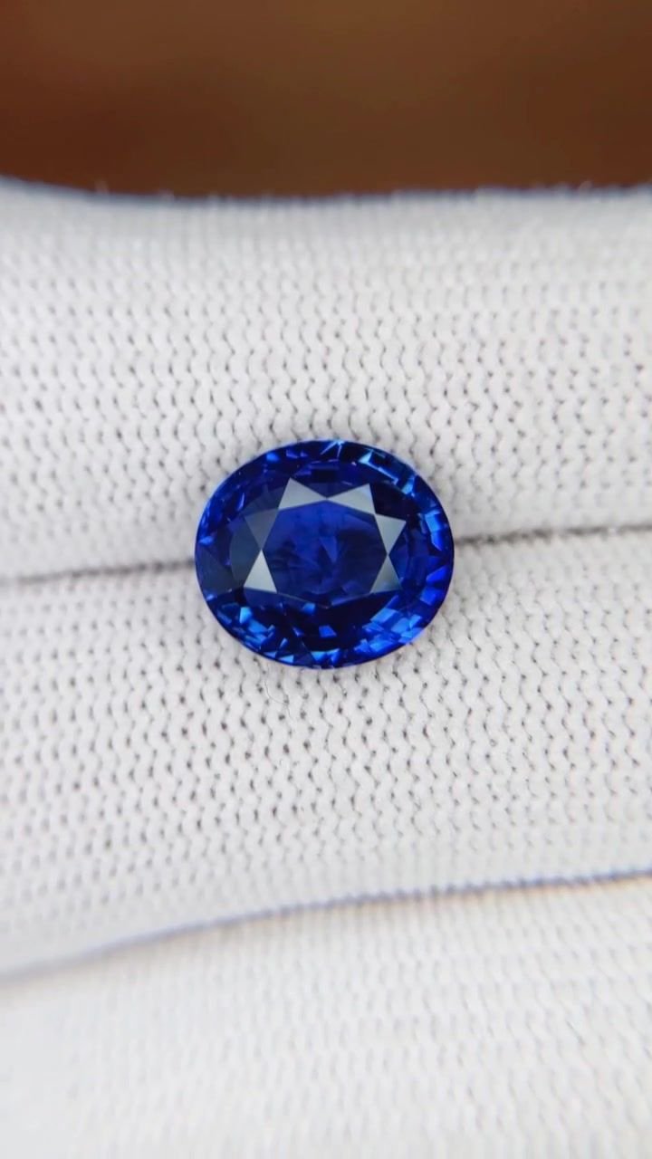 5.04 Carat Blue Oval Sapphire