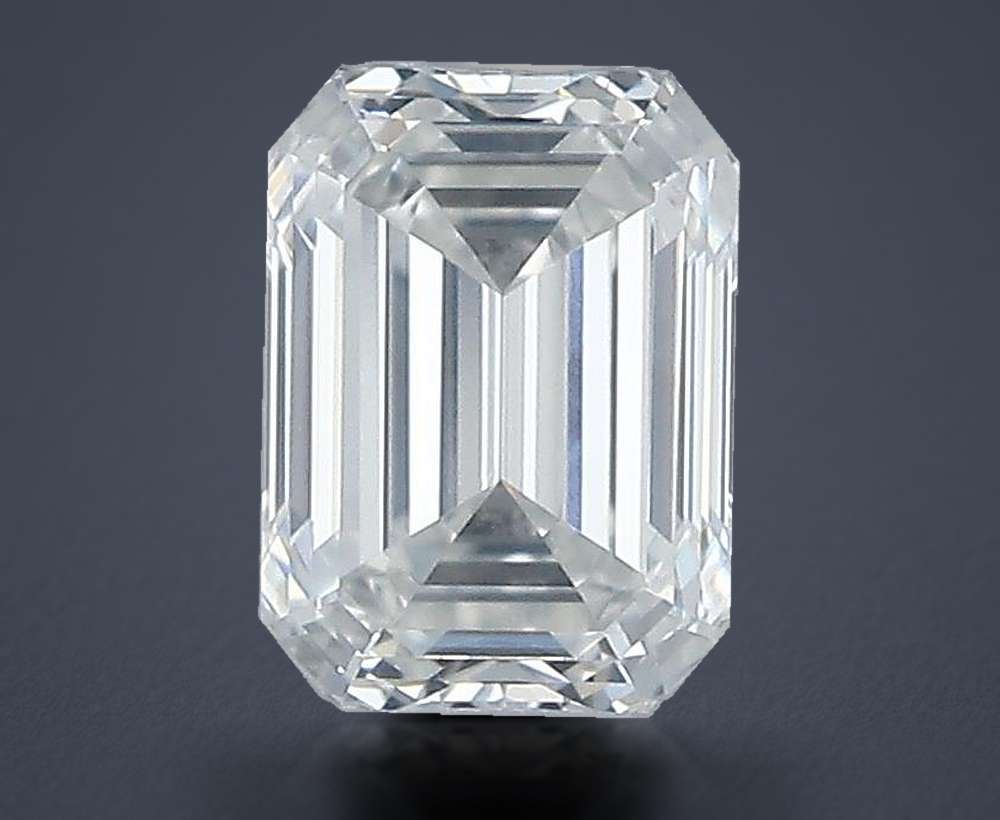 0.40 Carat Emerald Natural Diamond