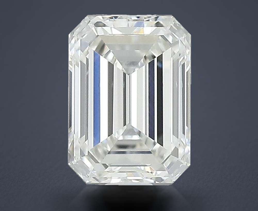 0.37 Carat Emerald Natural Diamond