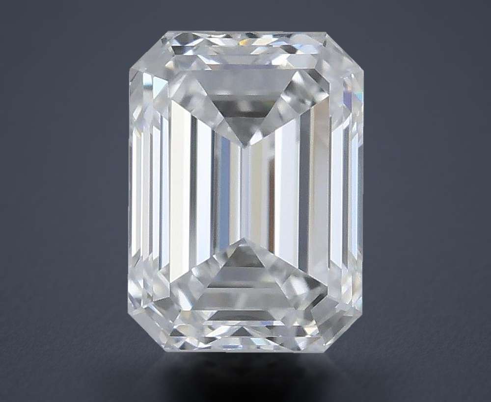 0.47 Carat Emerald Natural Diamond