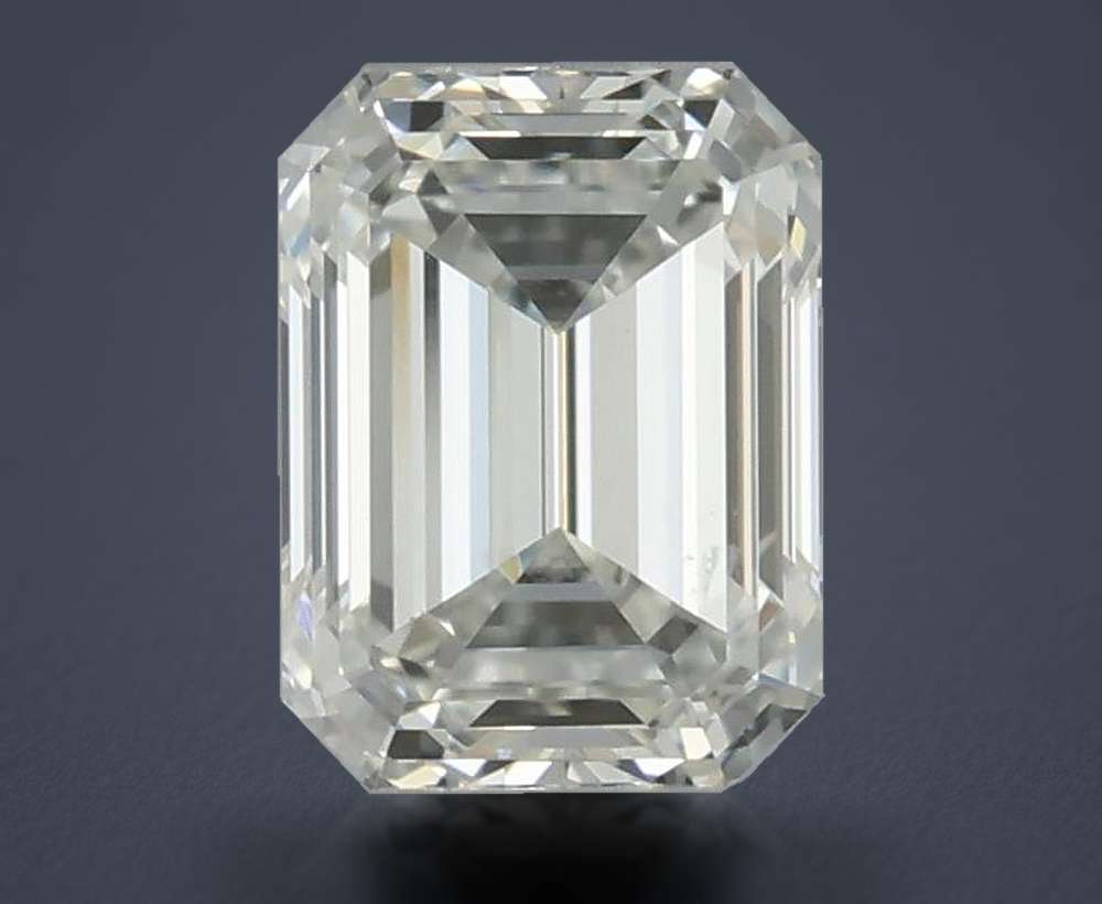 0.40 Carat Emerald Natural Diamond