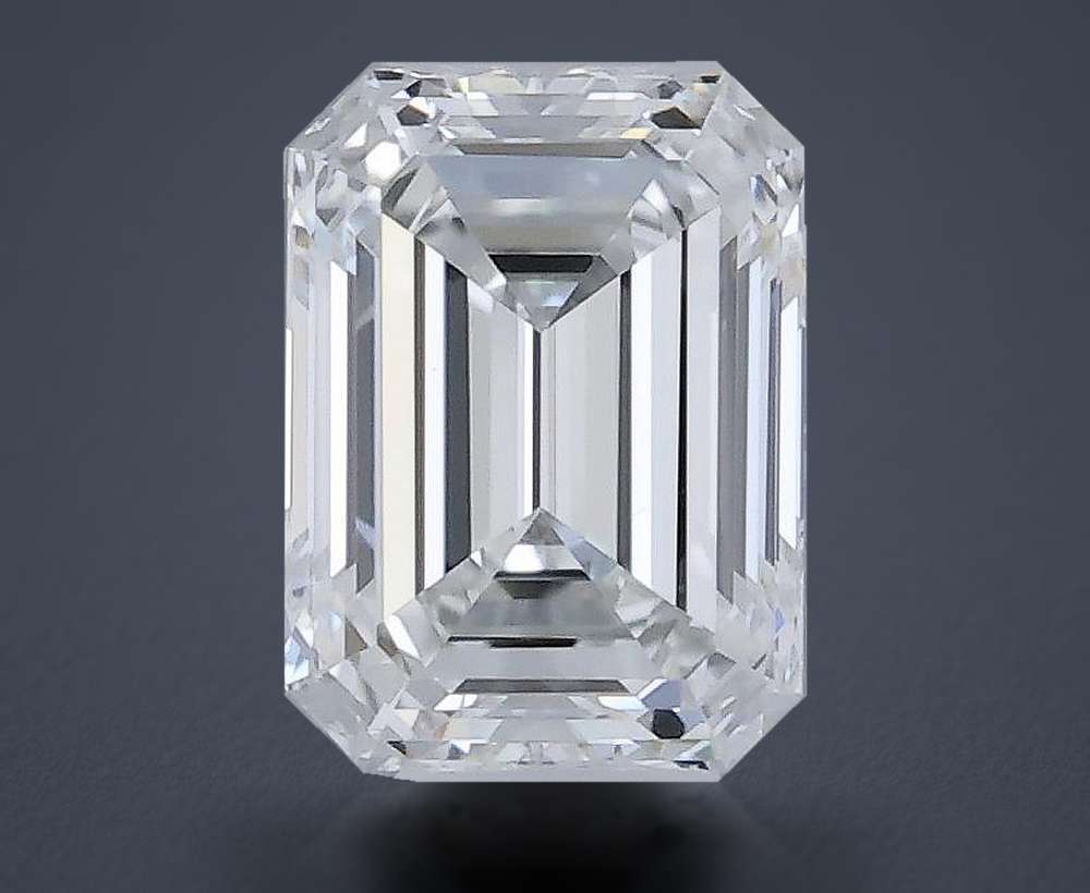 0.31 Carat Emerald Natural Diamond