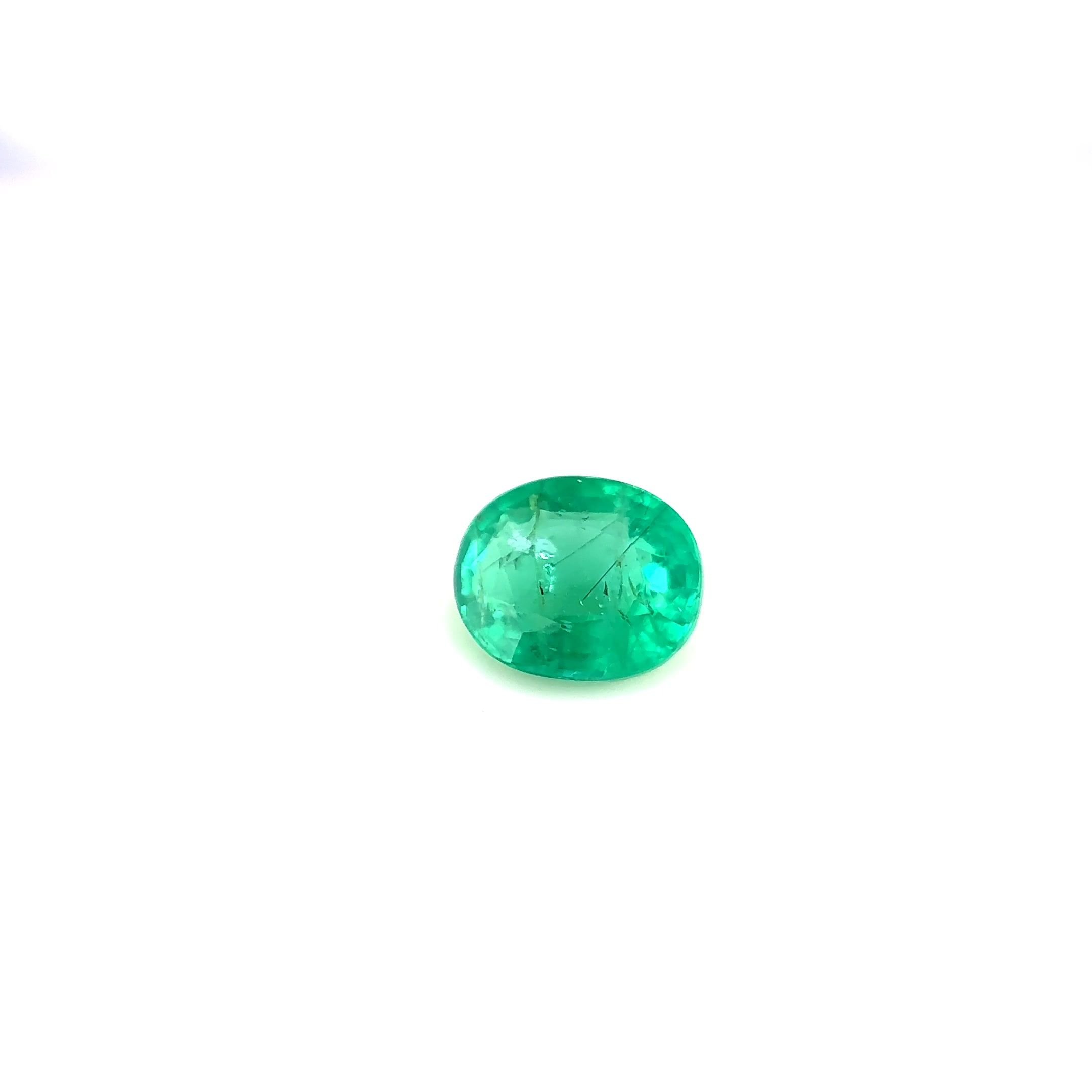 1.08 Carat Vivid Green Oval Emerald