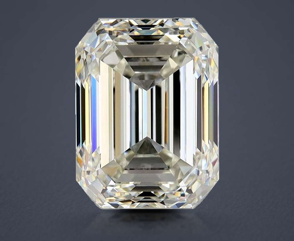 2.02 Carat Emerald Natural Diamond