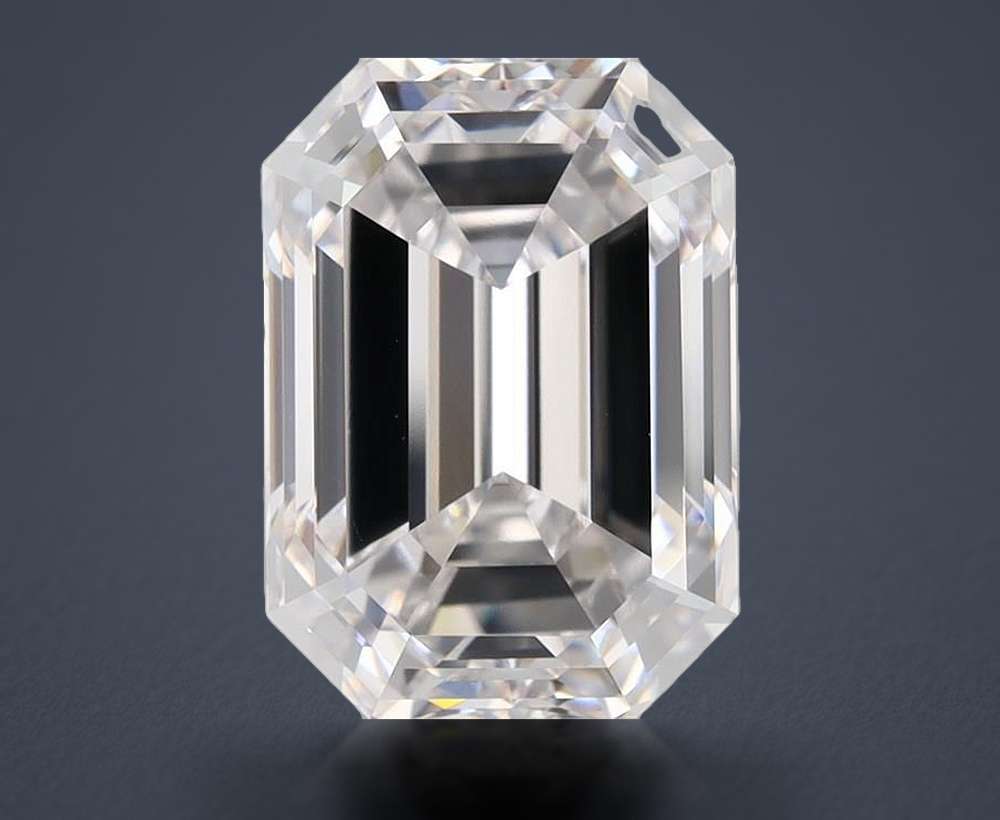 5.01 Carat Emerald Natural Diamond