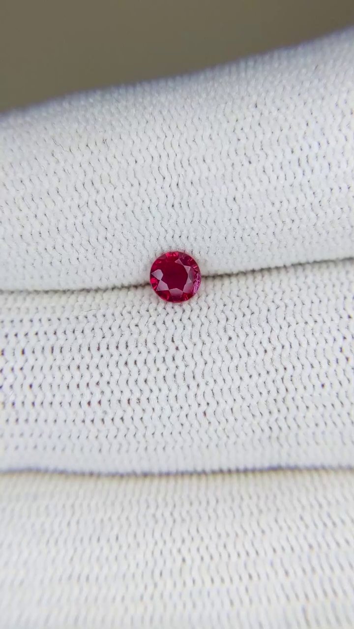 0.37 Carat Red Round Ruby