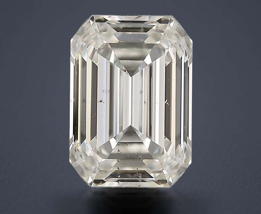 5.06 Carat Emerald Natural Diamond