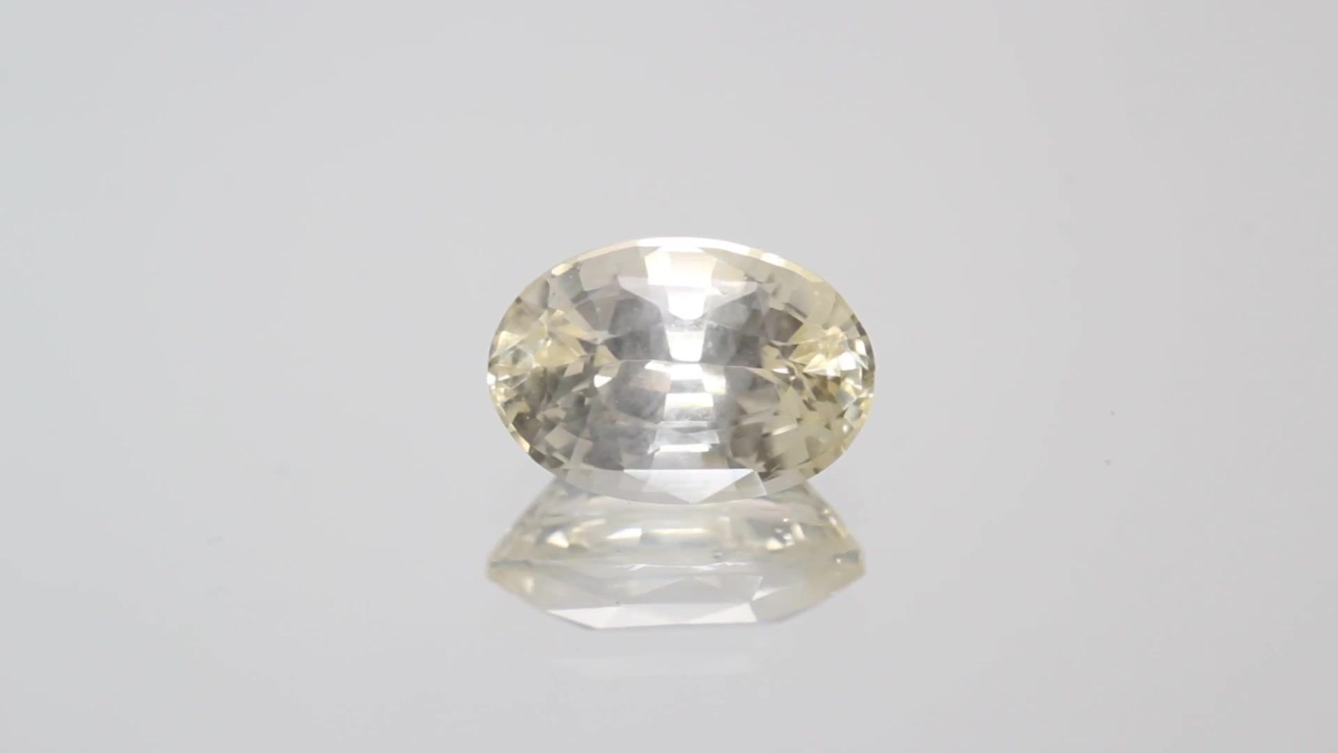 2.86 Carat Light Yellow Oval Sapphire
