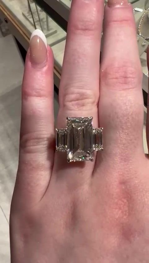 9.00ct F VVS2 Very Good Cut Emerald Diamond
