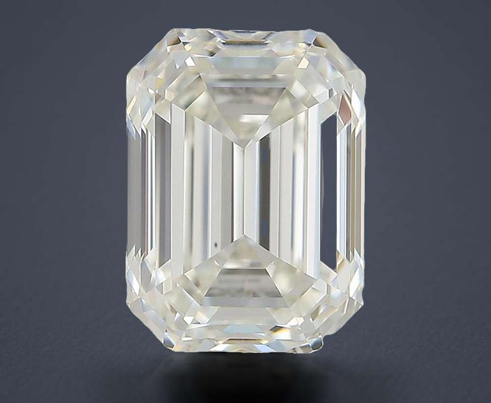 0.90 Carat Emerald Natural Diamond