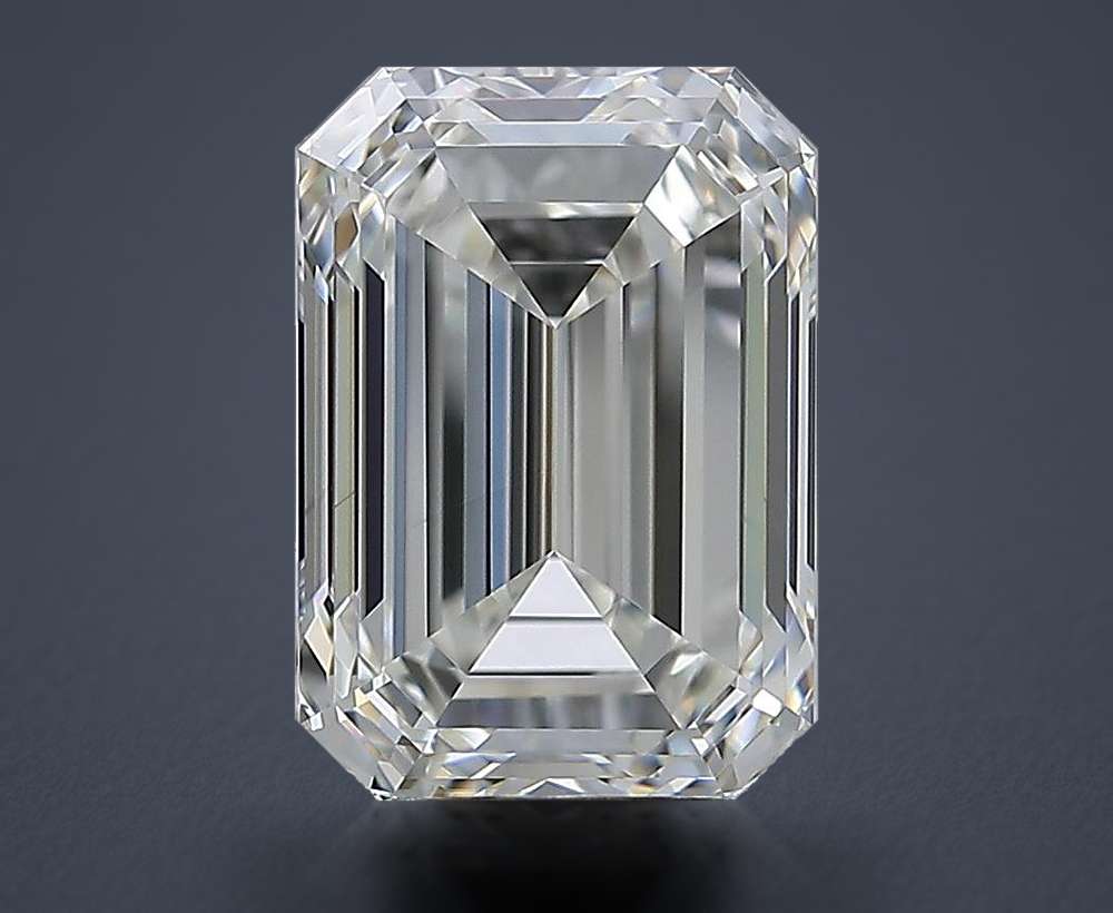4.01 Carat Emerald Natural Diamond