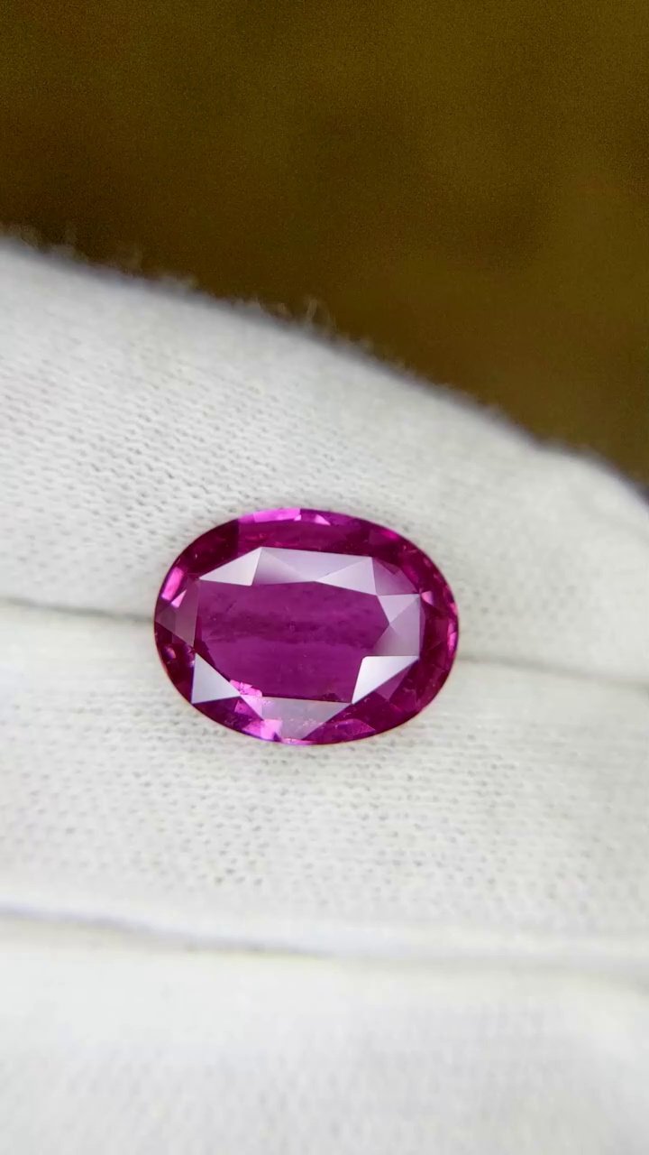 8.05 Carat Pink Oval Sapphire