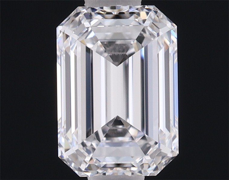 1.05 Carat Emerald Lab Diamond