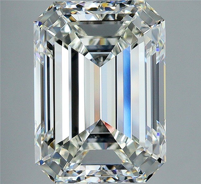 4.01 Carat Emerald Natural Diamond