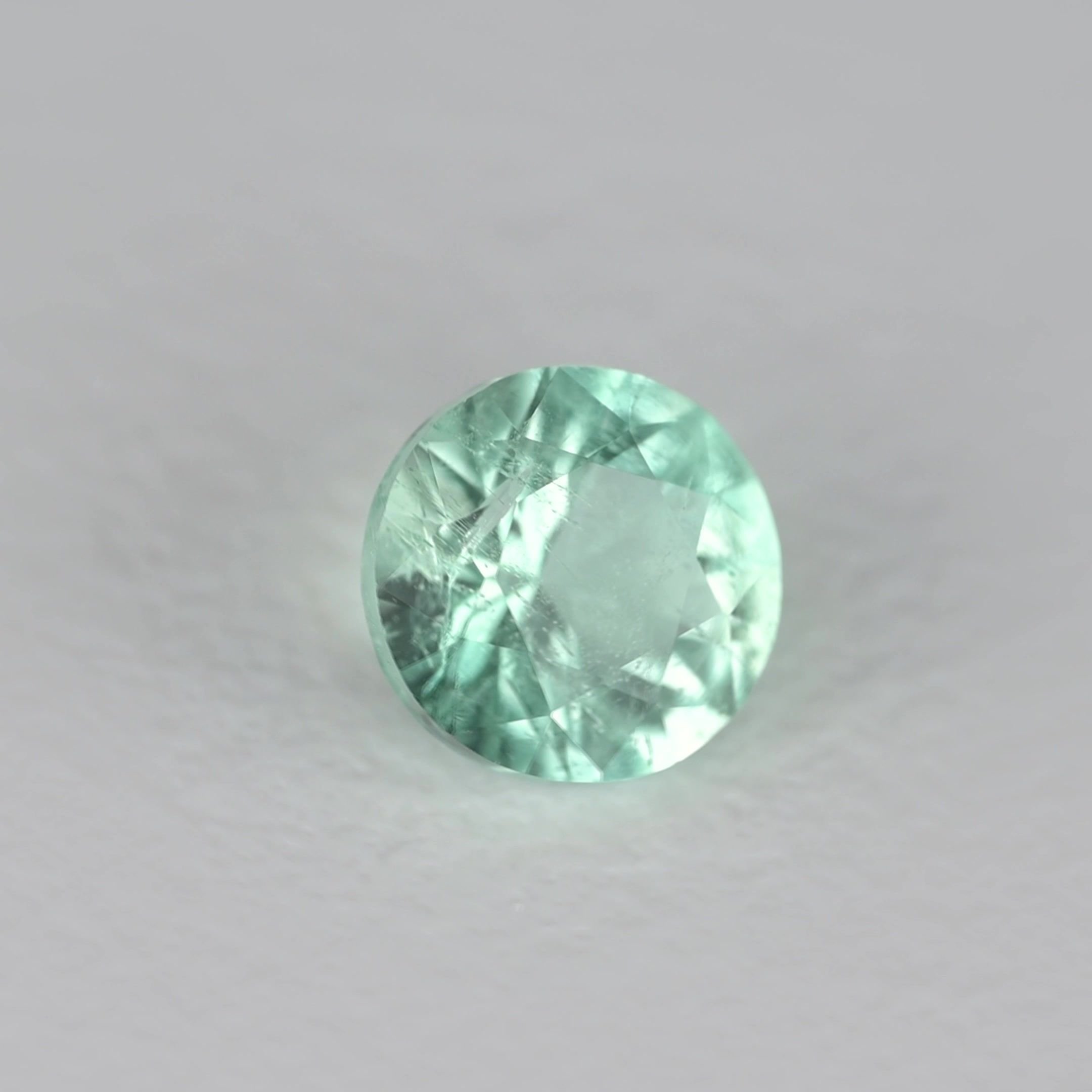 0.27 Carat Green Round Emerald