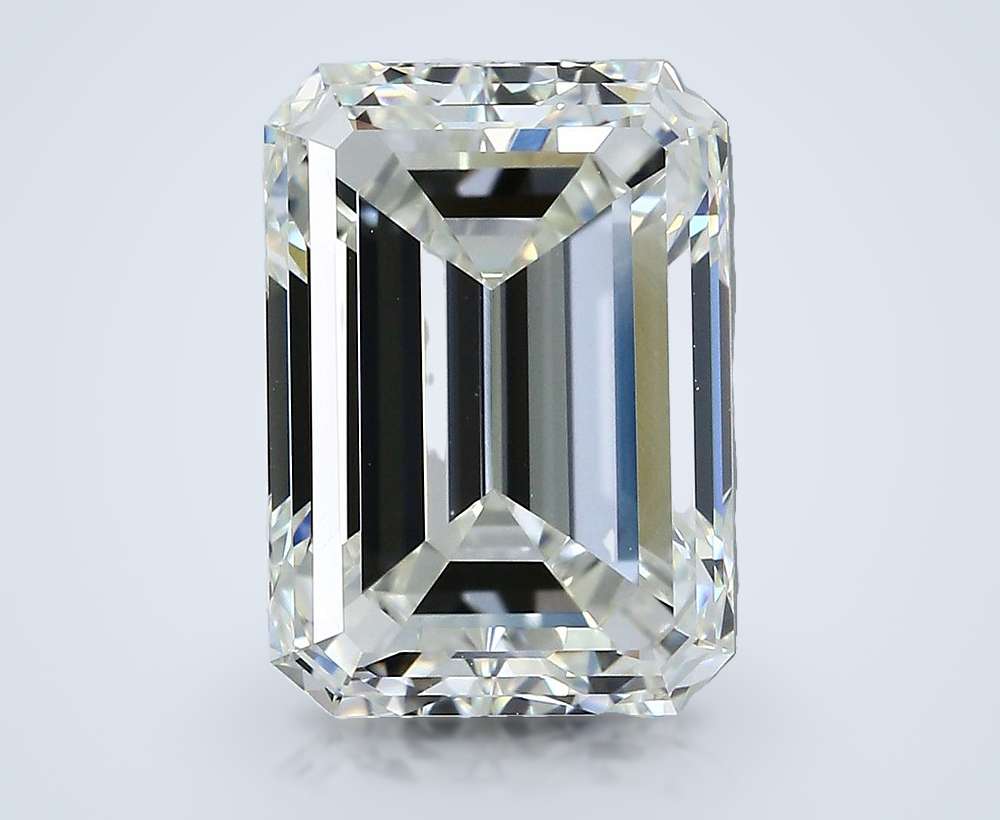 5.72 Carat Emerald Natural Diamond