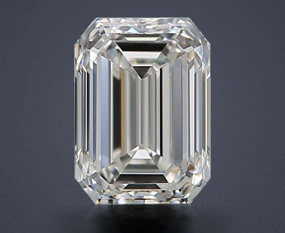 0.70 Carat Emerald Natural Diamond