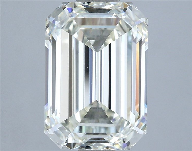 3.02 Carat Emerald Natural Diamond